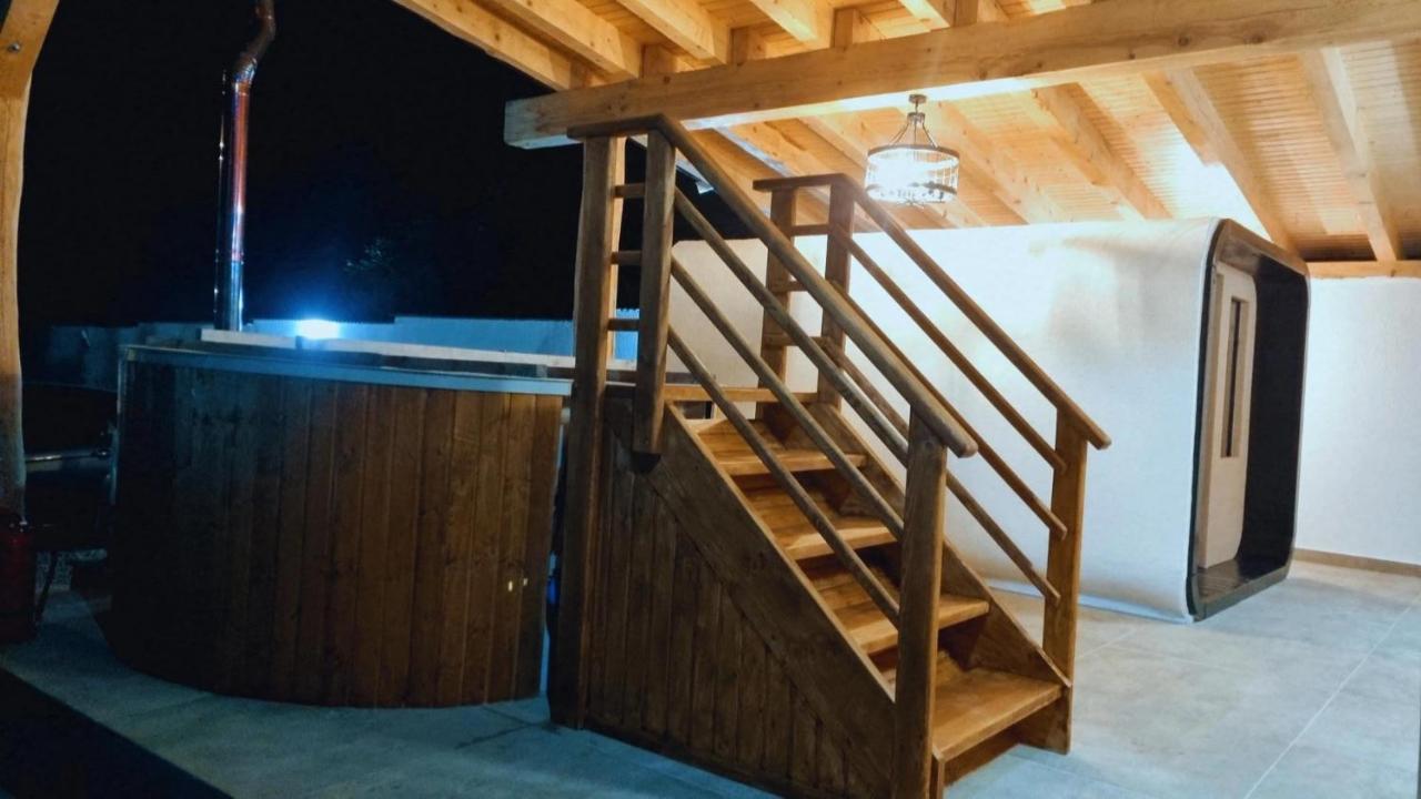 Отель Doka Valea Sebesului A-Frame Экстерьер фото